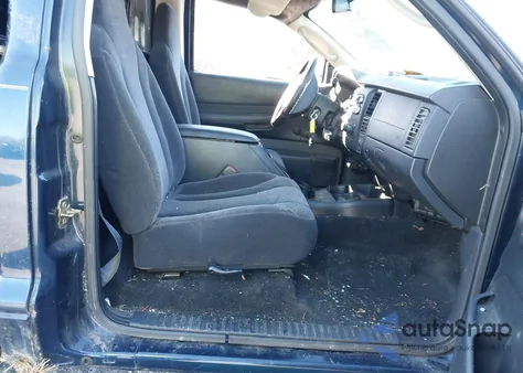 2003 Dodge Dakota from USA, damaged, VIN 1D7GG16XX3S158252